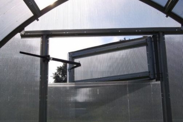 Automātiska siltumnīcu ventilācijas sistēma